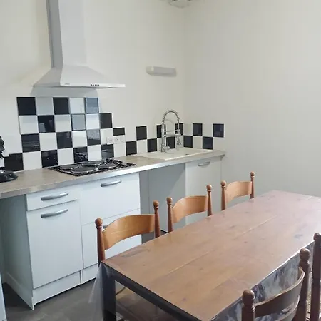 Chambres A La Nuitee Rum i privatbostad